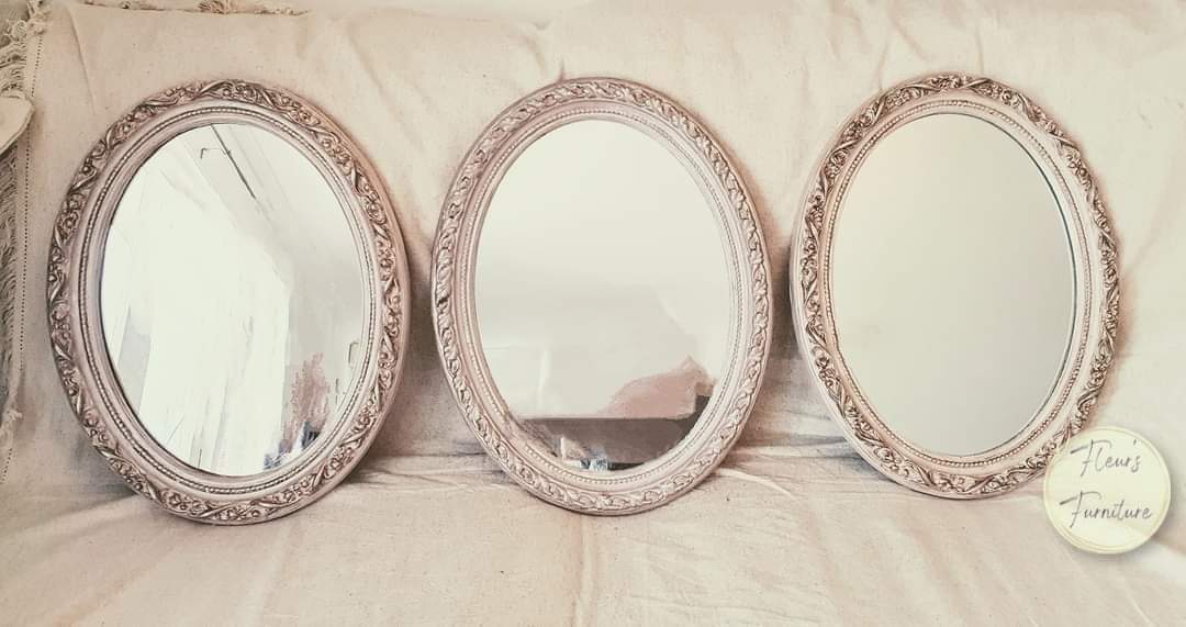 Oval Vintage Mirrors Set